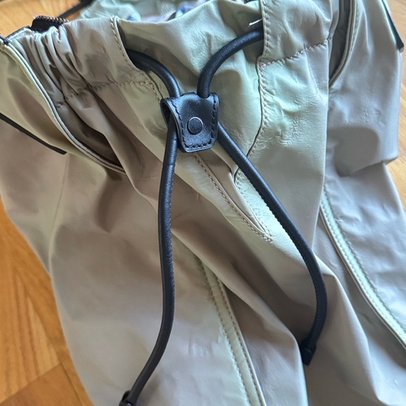 Burberry Elegant and Black Tote Bag ,iridescent color - Picture 8 of 14